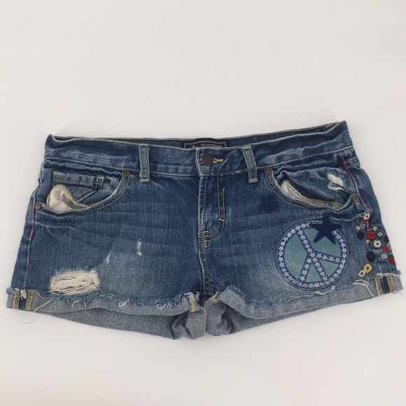 PINK Victoria's Secret Pants - VS PINK cut off Shorts Embroidery Peace Patch Sz 6